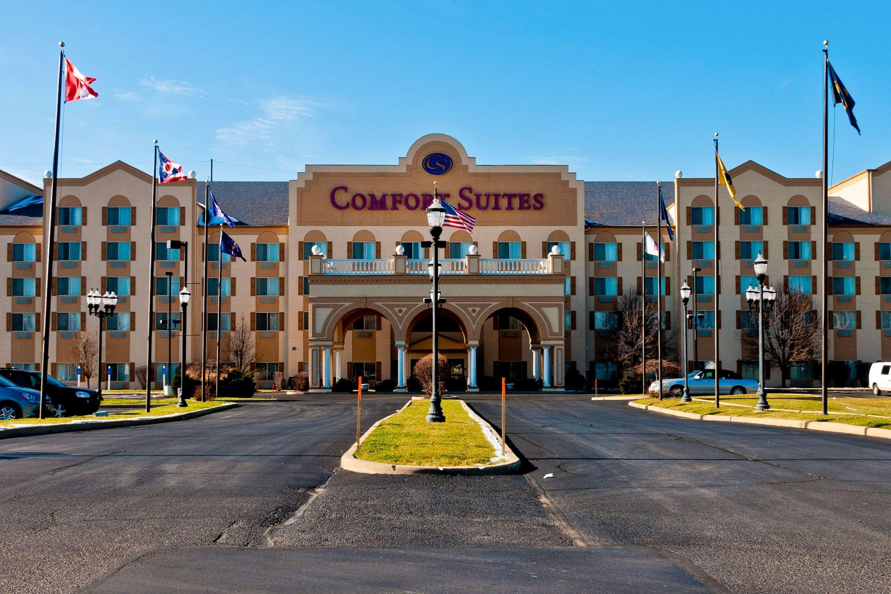 Comfort Suites University Area Notre Dame-South Bend Exterior photo